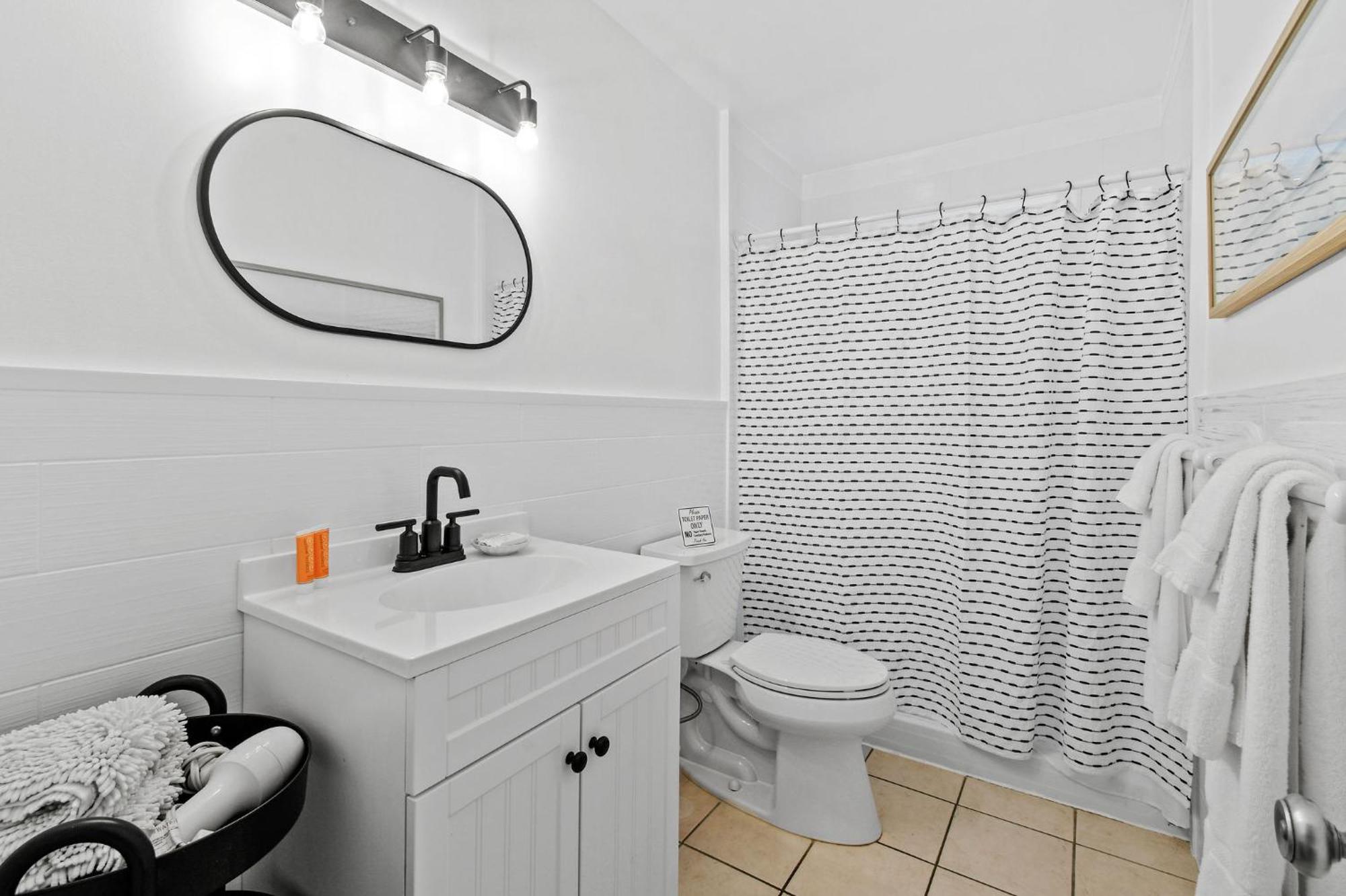 Sunshine Shores Boutique Apartments Palm Beach Shores Ngoại thất bức ảnh