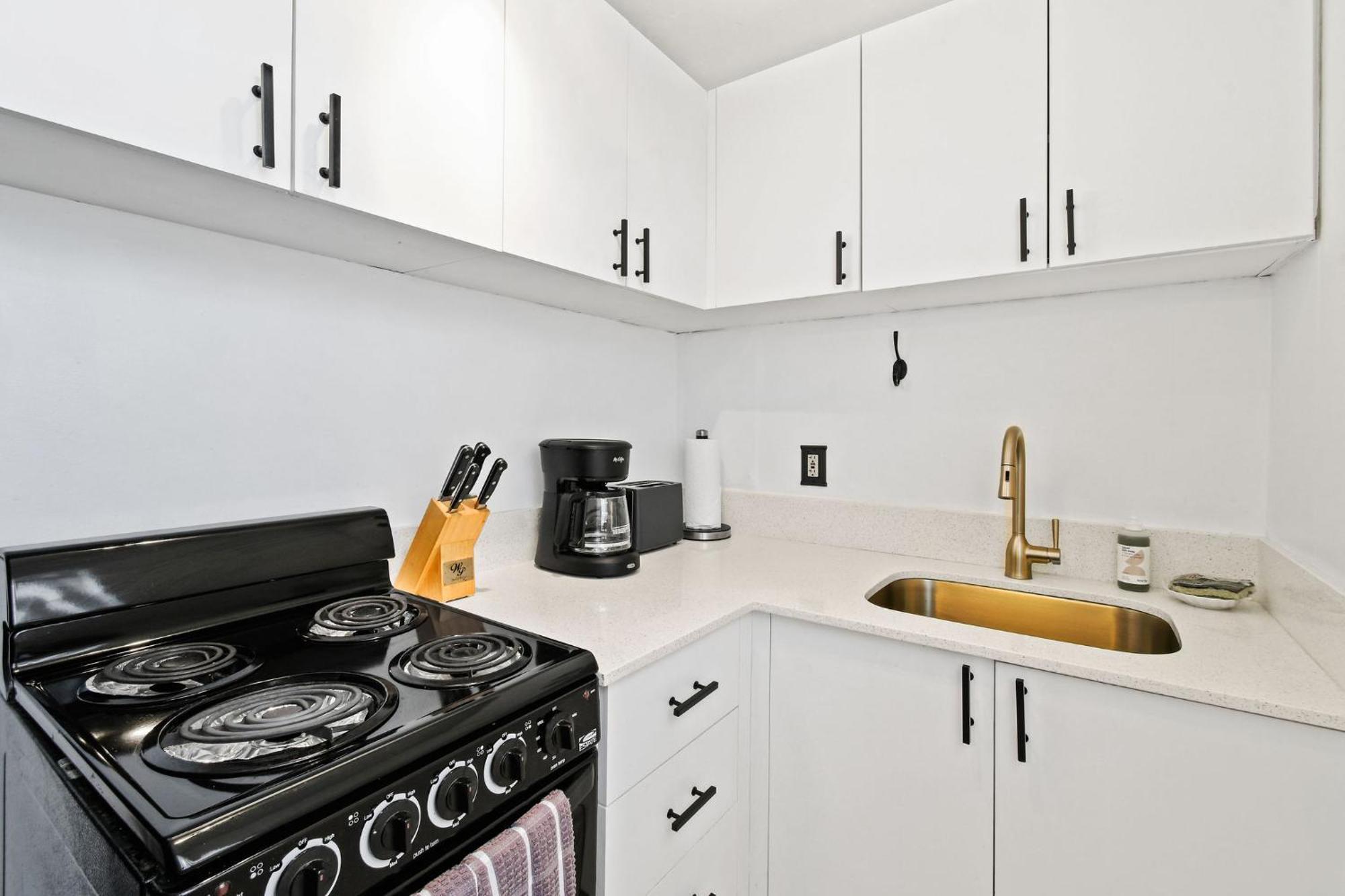 Sunshine Shores Boutique Apartments Palm Beach Shores Ngoại thất bức ảnh