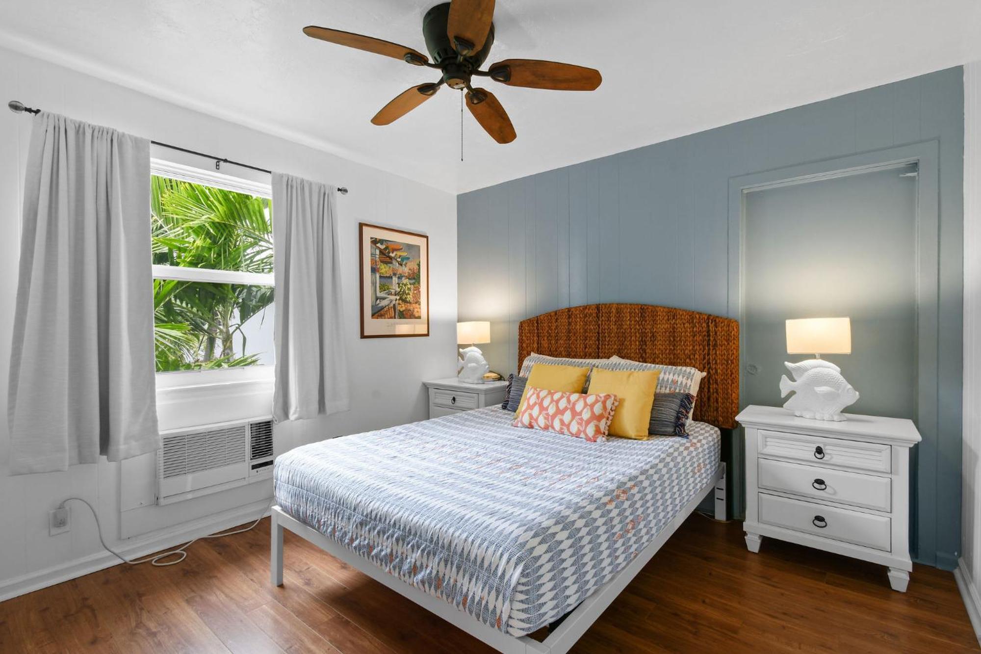 Sunshine Shores Boutique Apartments Palm Beach Shores Ngoại thất bức ảnh