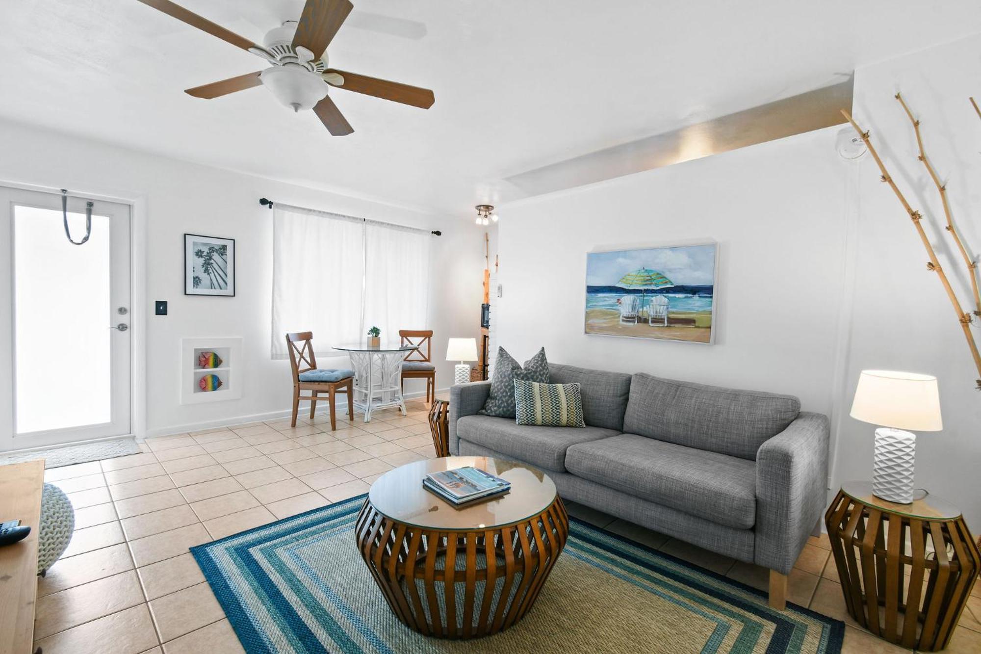 Sunshine Shores Boutique Apartments Palm Beach Shores Ngoại thất bức ảnh