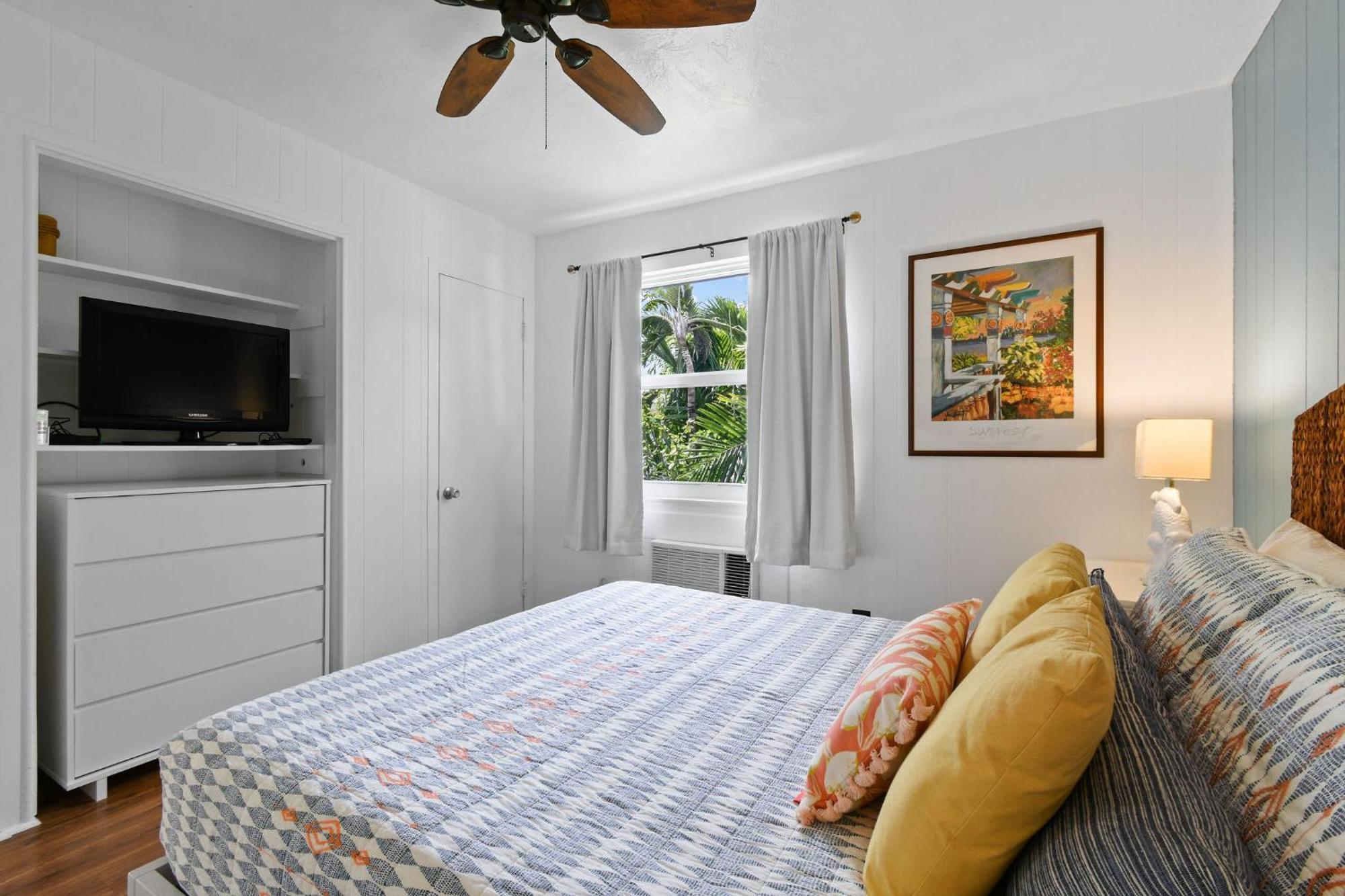 Sunshine Shores Boutique Apartments Palm Beach Shores Ngoại thất bức ảnh